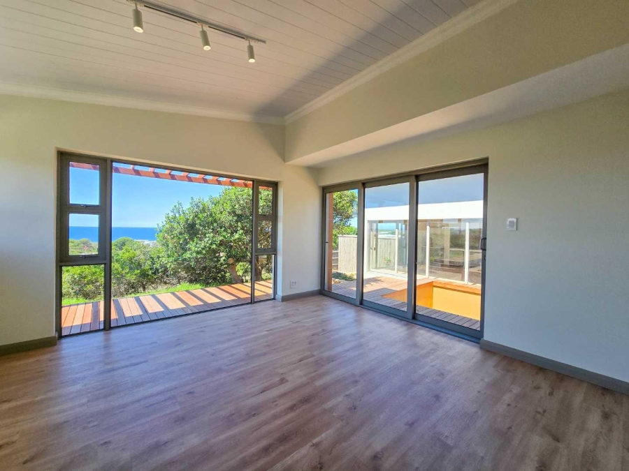 3 Bedroom Property for Sale in Stilbaai Wes Western Cape